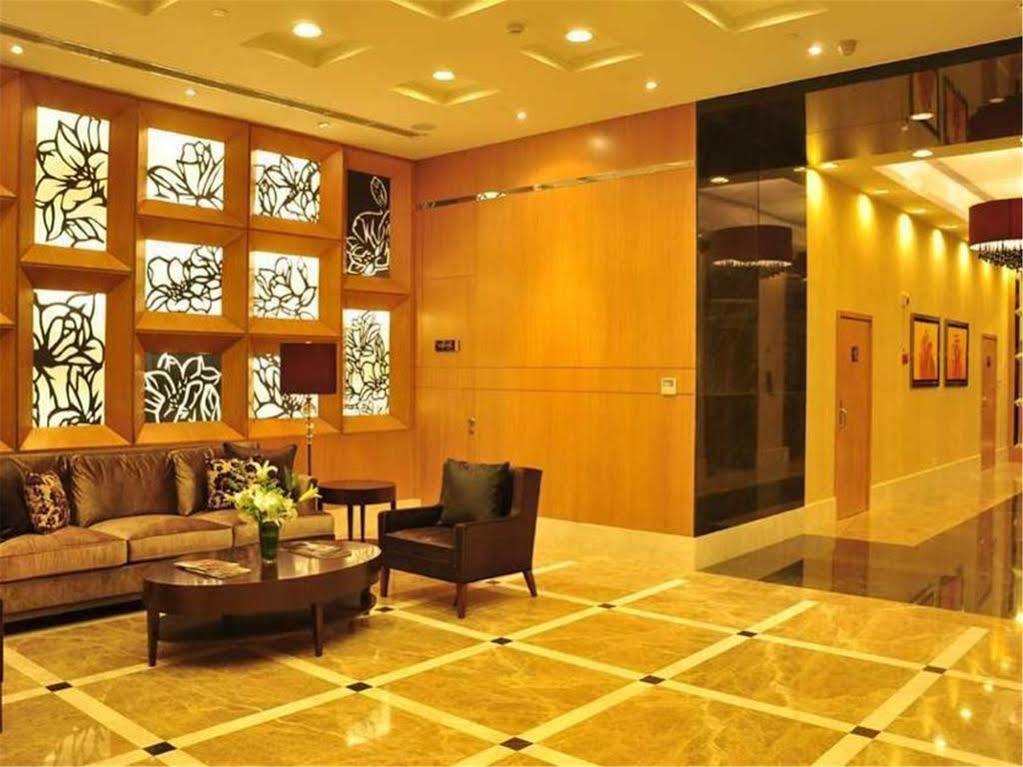 โอ๊ควู๊ดเรสซิเดนซ์เซี่ยงไฮ้ Aparthotel ภายนอก รูปภาพ